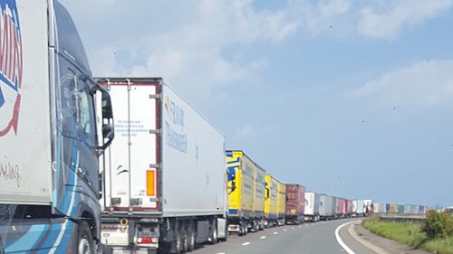 Queuing Lorries [Image: Tim Prater]